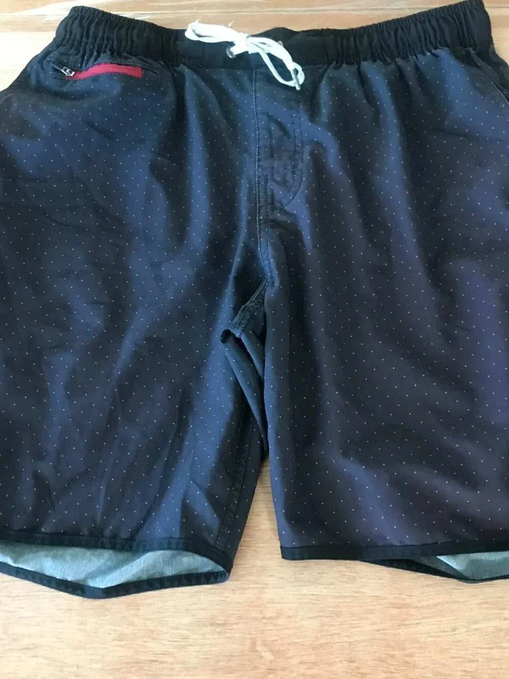 Vuori Banks Athletic Hybrid Shorts Men L Black Polka Dots Zip Pocket Athleisure